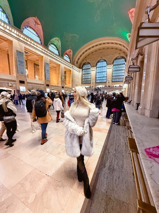 Watch Kristen Lanae's leaked NSFW photo on TwXstars