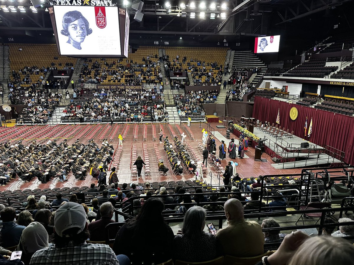 TheLunarCowboy's tweet image. Proud to say this the 5th family member turned alumni because I pushed people to visit #TXST before making their decision of where they wanna go! #EatEmUp #Commencement