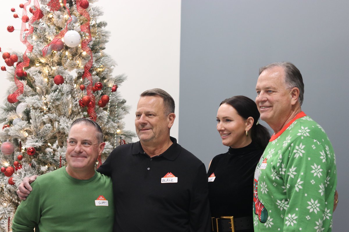 MicroAge's tweet photo. Big thanks to our partners from @Lenovo , @NetApp , and @CheckPointSW , plus our amazing team, for making yesterday’s holiday party unforgettable—and for rocking those ugly sweaters! 🎉🎄#MicroAge #HolidayParty #UglySweaterFun https://t.co/3zmwJFbGih