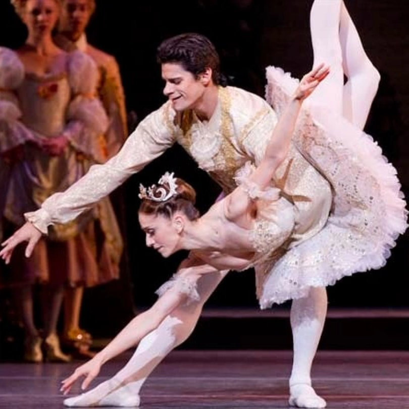 For Balletomanes tweet media