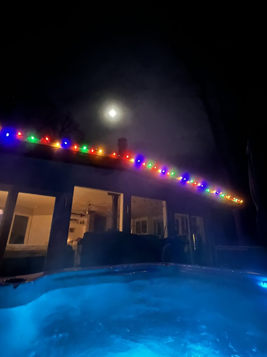 outdoorsmen87's tweet photo. After a week of sitting in the cold woods I might never get out #BuckWeek #NJ #HotTub #Moon #ChristmasLights https://t.co/bFHjtGrUap