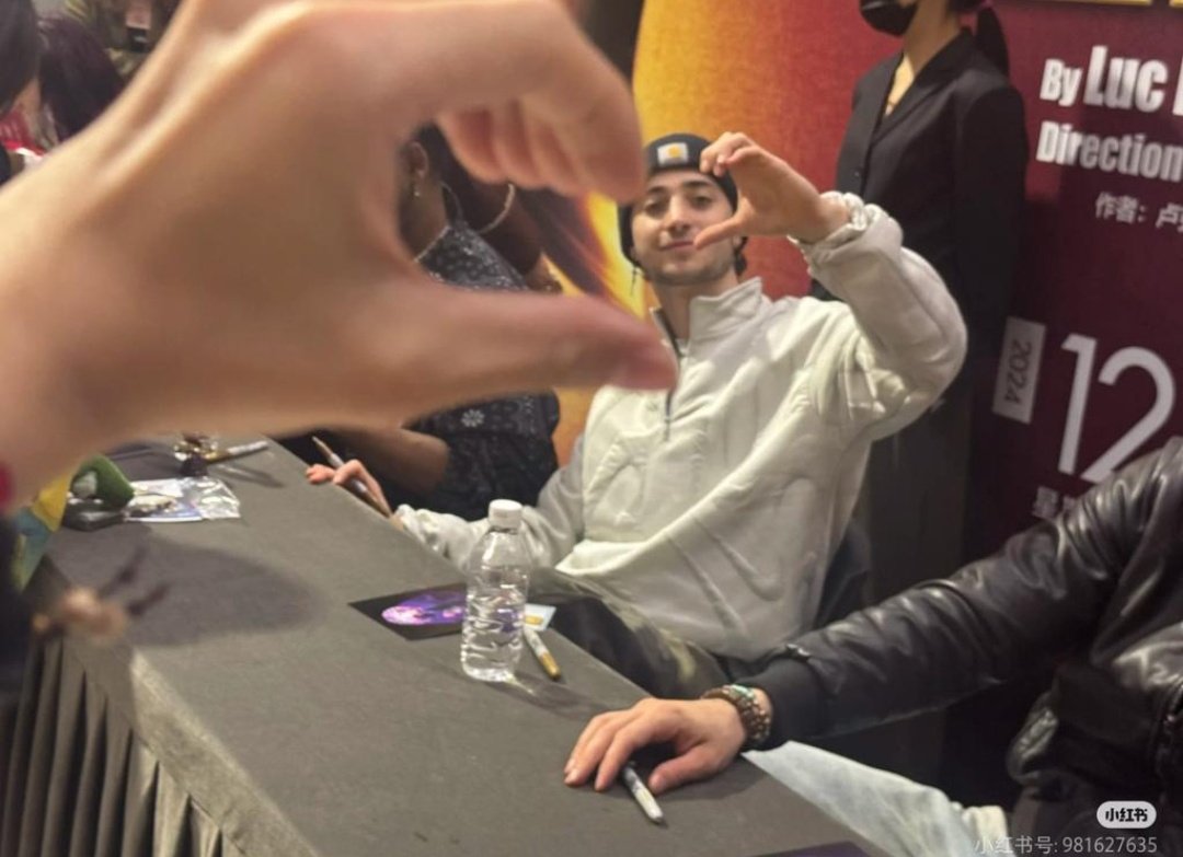 Aly🌤/🪻 tweet media