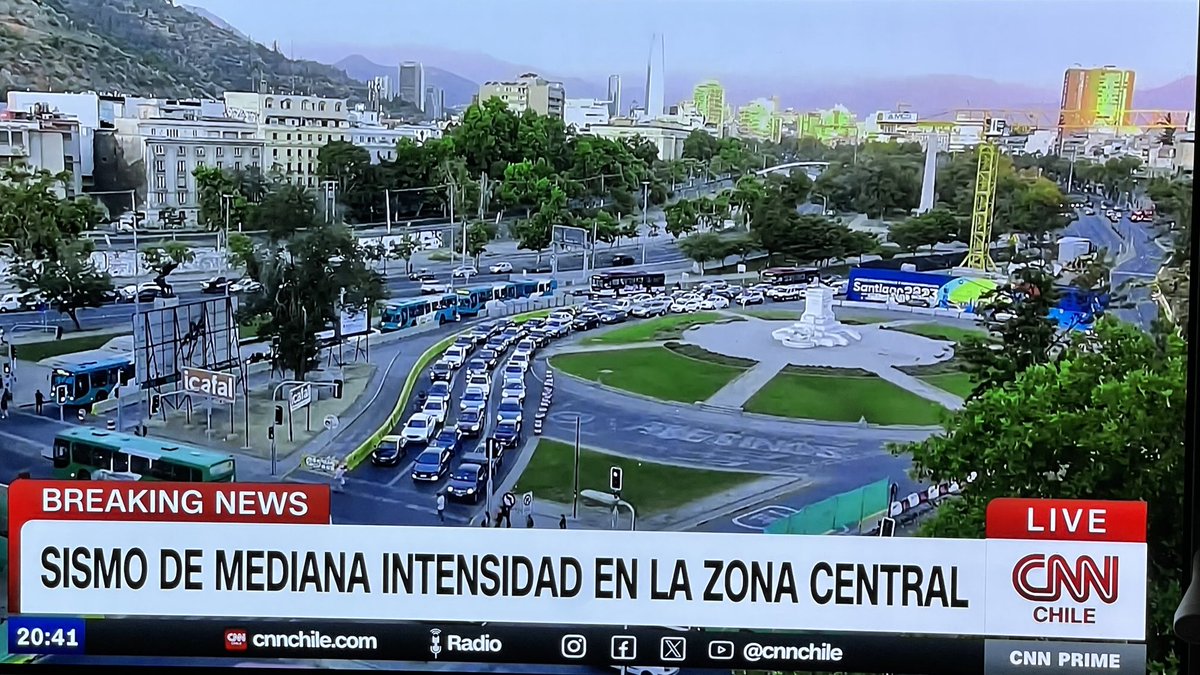 MaggInvernista's tweet photo. Un terremoto en este gobierno no por favor 😩🙏🏻 #Temblor https://t.co/QcHuej16k2