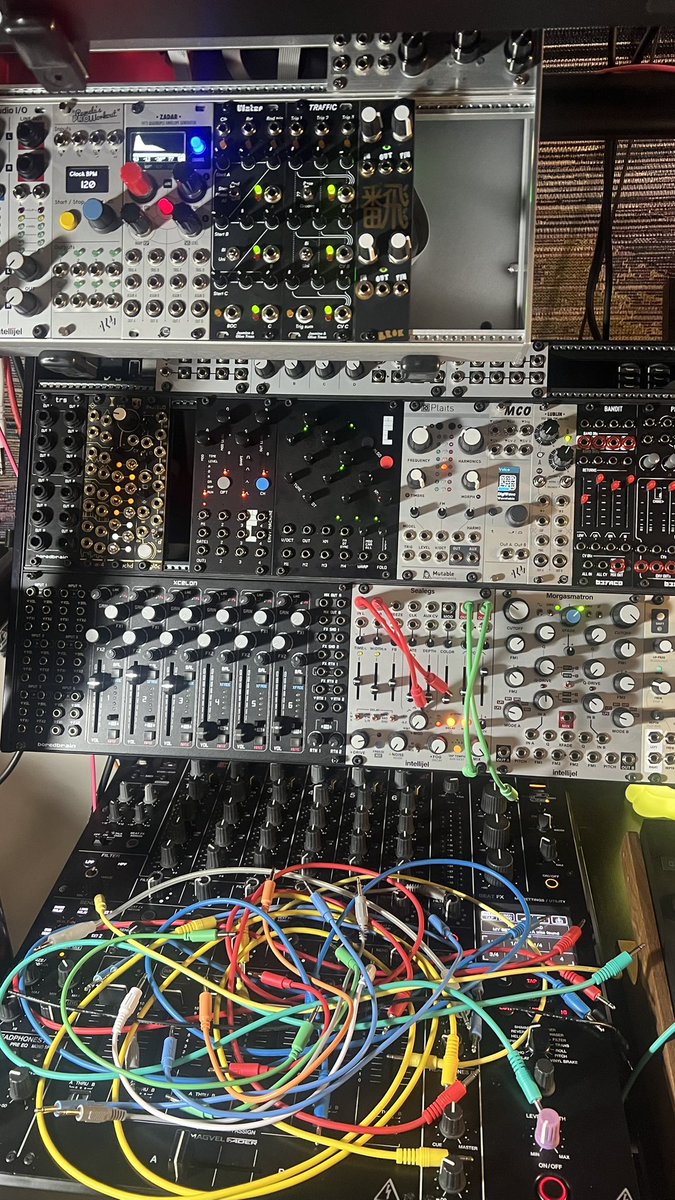 erwinm9's tweet photo. updated the case https://t.co/79jBf709Mx