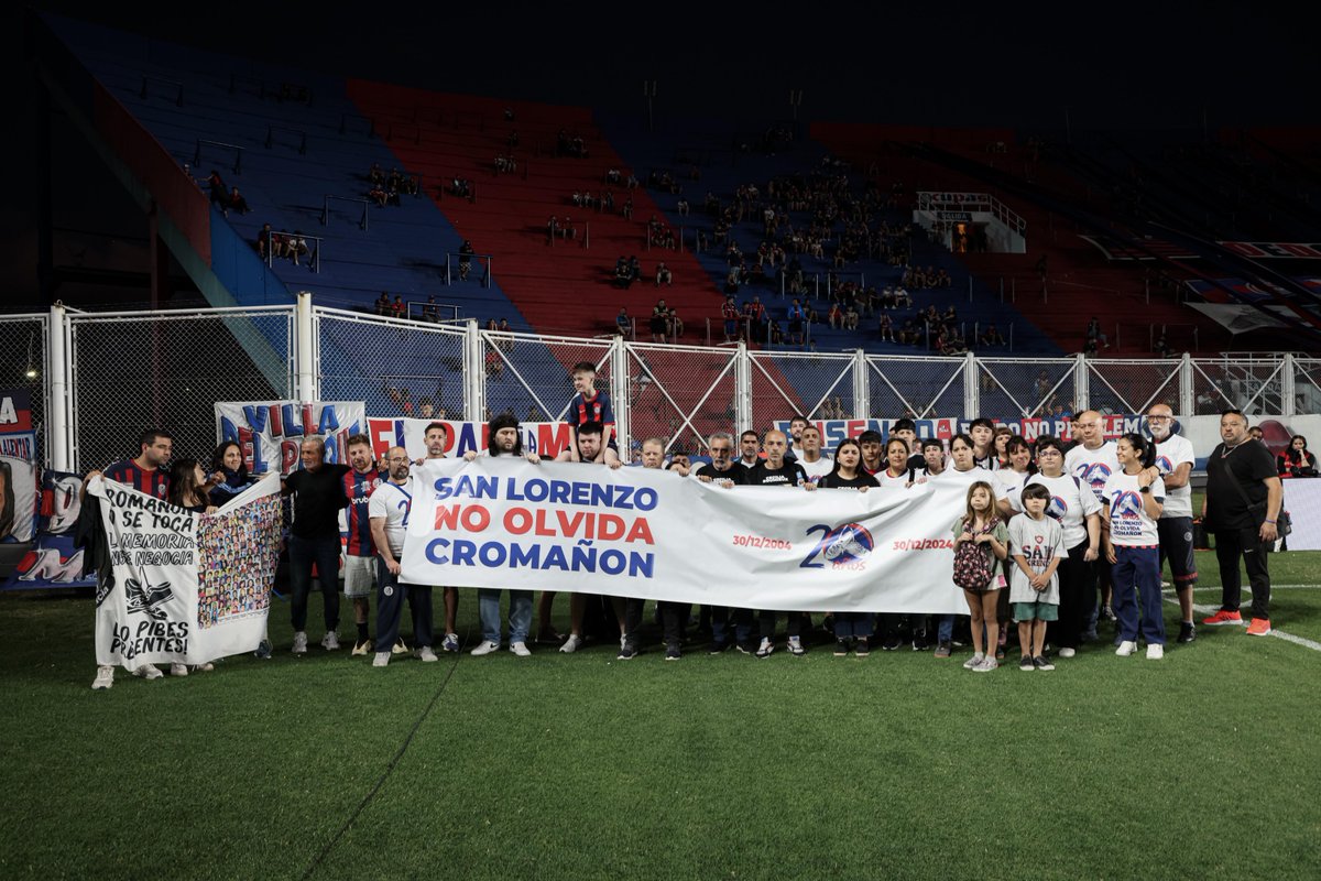San Lorenzo no olvida

A 20 años de la trágica noche en la que 194 jóvenes perdieron la vida en Cromañón, en San Lorenzo honramos la memoria de los fallecidos y acompañamos a sus familiares, víctimas secundarias de una tragedia que marcó un antes y un después en sus historias.