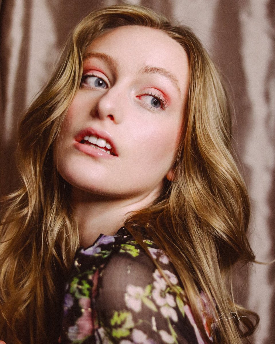 zoedargue's tweet photo. Rebecca Wyman 

photography by @zoedargue https://t.co/pyqbVsRbQf