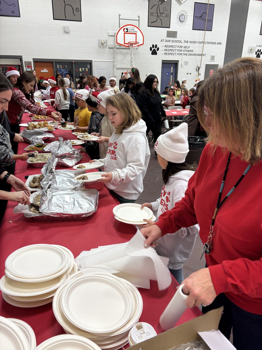 École St. Joseph School tweet media