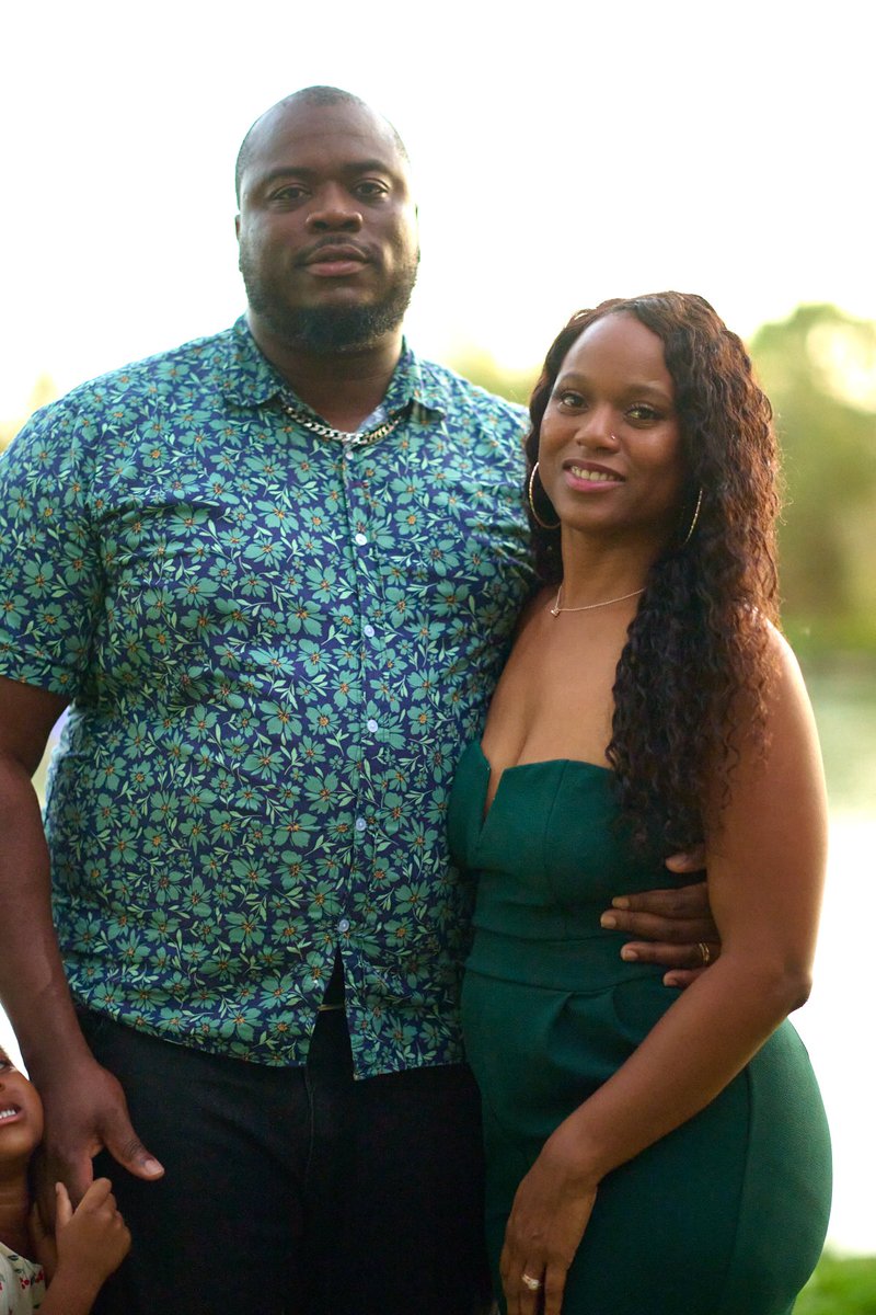 frenchfriesz8's tweet photo. Family portraits! #photography #photographylovers #family #houston #nikon https://t.co/paQR5XWkJk