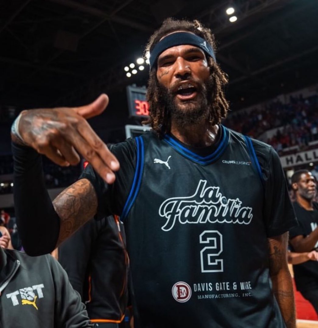 BarstoolUK's tweet image. ⅂