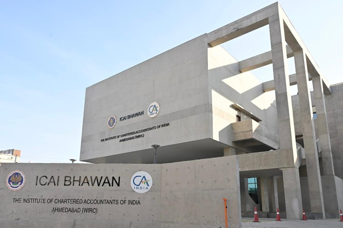 AniketTalati's tweet photo. The Iconic ICAI Bhawan at Ahmedabad stands tall ; inaugurated earlier this year with phase wise shifting of operations - this is the first time ⁦@theicai⁩ elections were also held at the venue!

With 6 IT labs and over 10 classrooms it's a Bhawan dedicated to students https://t.co/fXTxir8J4V