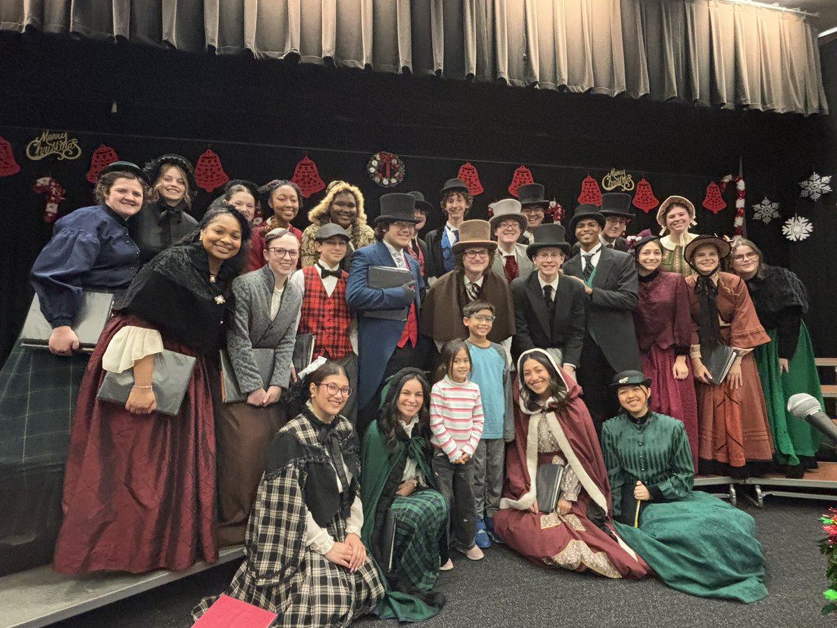 Thank you <a href="/HumbleISD_PFE/">Pine Forest Elem</a> and <a href="/HumbleISD_ESE/">Eagle Springs Elem</a> for having us yesterday! It was a joy to sing for your students and to see a former AHS alumni @MsKnox_ESE and have her carol with us! I got to see my own kiddos too! ❤️<a href="/HumbleISD_Arts/">Humble ISD Fine Arts</a> <a href="/HumbleISD_AHS/">The Atascocita HS</a> <a href="/HumbleISD/">Humble ISD</a>