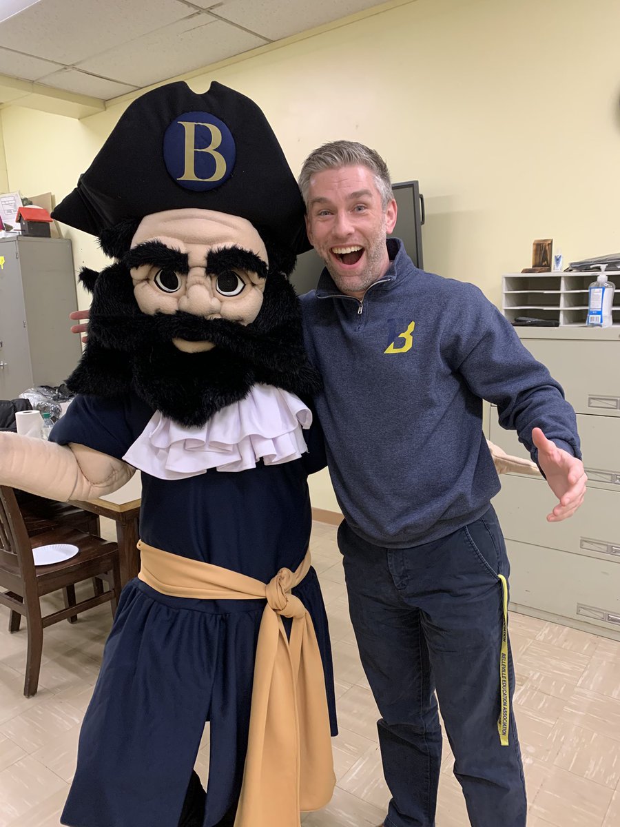 HeyMrMoran's tweet photo. Bucky stopped by the office today! Good luck to all the @BUCS_BHS student athletes this winter season @belleville_bucs https://t.co/lskvcwhzCA