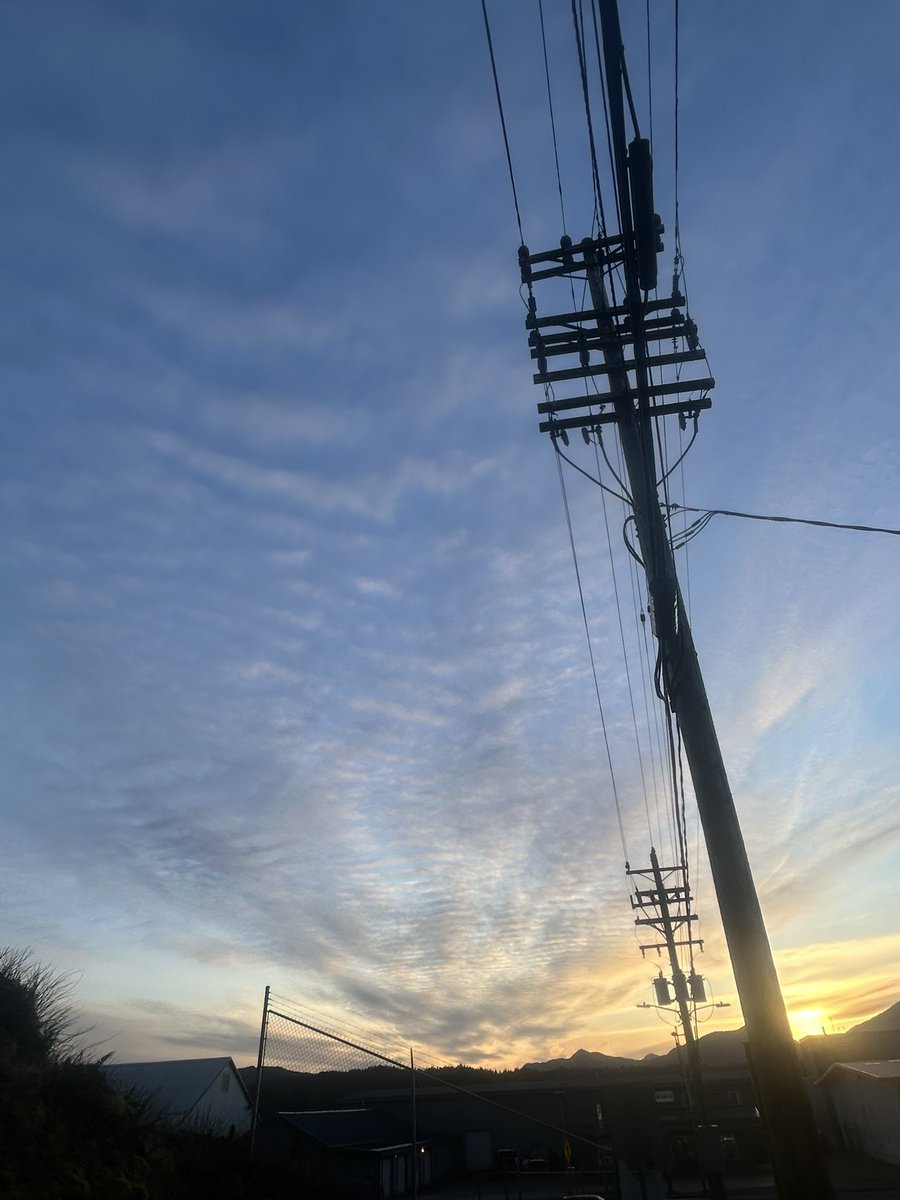 PCat2020's tweet photo. This is what I have to look at all day. Toxic AF 😩 #GeoEngineering #WeatherModification #HAARP #chemtrails #nexrad #dopplers Southeast #Alaska #StopTheSpray https://t.co/uTBBs7FxKW