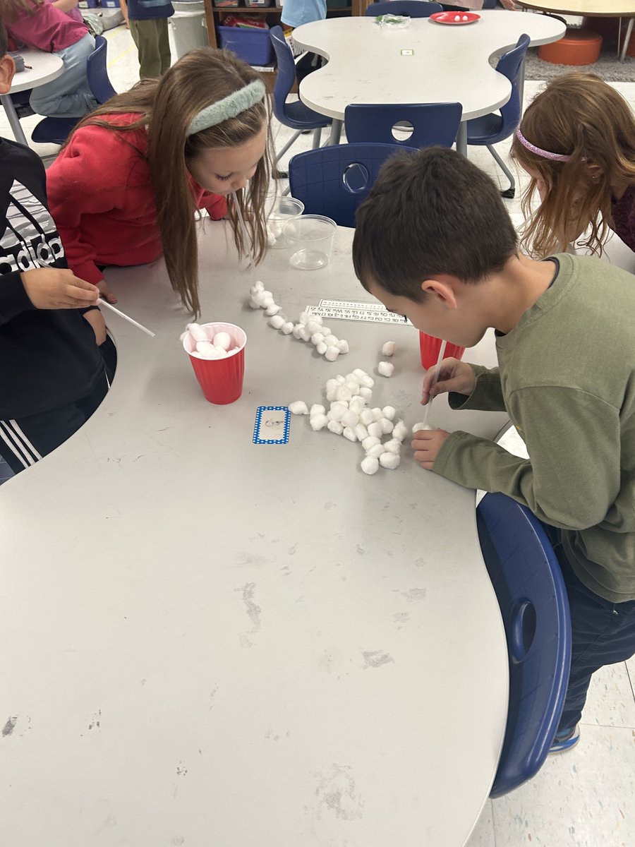 Tweet_DPS's tweet photo. 🎉 Our 1st graders had a blast celebrating their hard work with some fun Minute to Win It games! 🏅 Way to go Tigers!

We are excited to head into another fun week filled with more learning! #1stGradeFun #MinuteToWinIt #CelebrationTime https://t.co/ThnScircS5