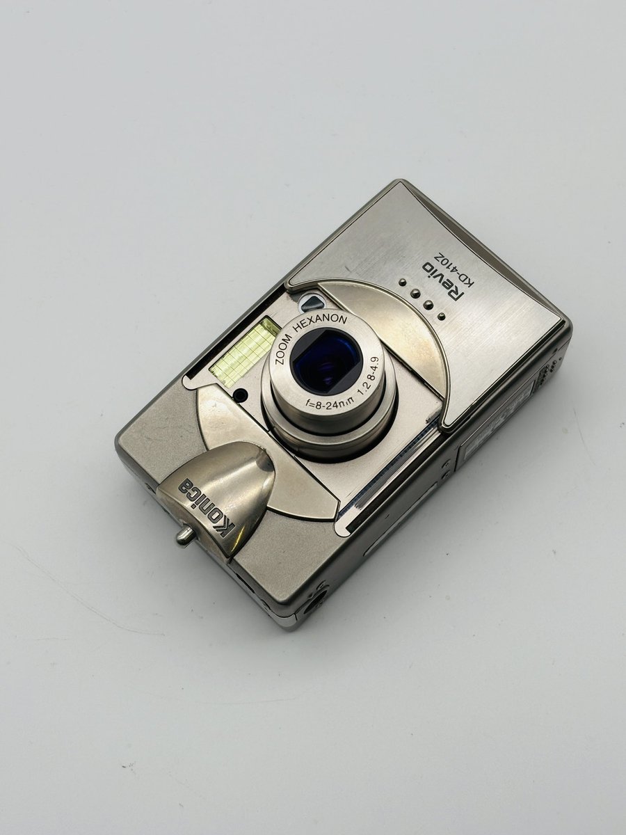 KomkovSergej's tweet photo. I get some right interesting stuff on them retro cameras ! ๐ธ LINK IN BIO #y2k #y2kcamera #cameray2k #retrodigital #digitalretro #retrocameraclub #digitalcameray2k #komkovcameras #digicam #digicams #retrodigicam #y2kdigitalcamera #depop #depopseller #depopshop #depopcommunity https://t.co/H8KAbgLCzm