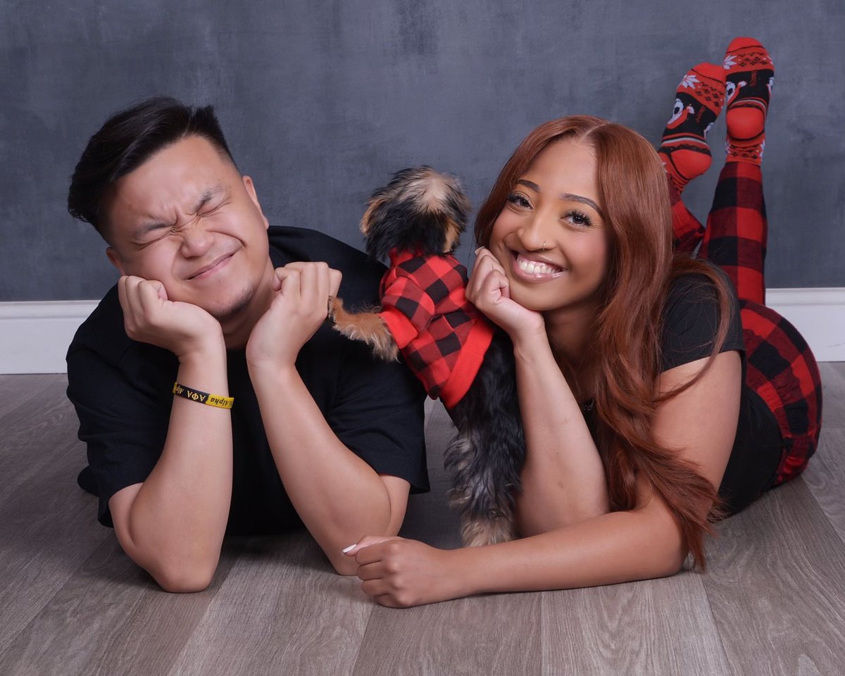 MAJIN2UU's tweet photo. Merry Christmas from my family to yours 🎄🎅 https://t.co/TU09KdYfQP