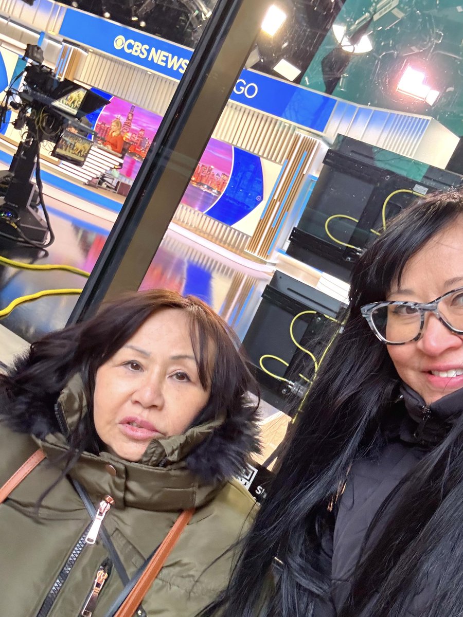 HotPinkMarkerII's tweet photo. I love my mom. 💗We love Chicago. 🏙️ @cbschicago https://t.co/xhZdmiAVly