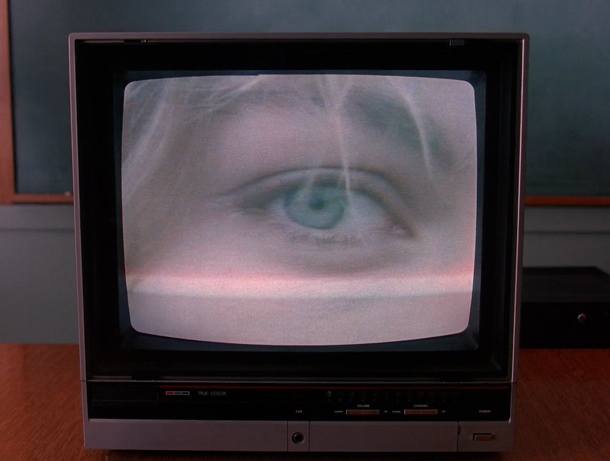 TWIN PEAKS. 1x01, "Pilot" (1990)