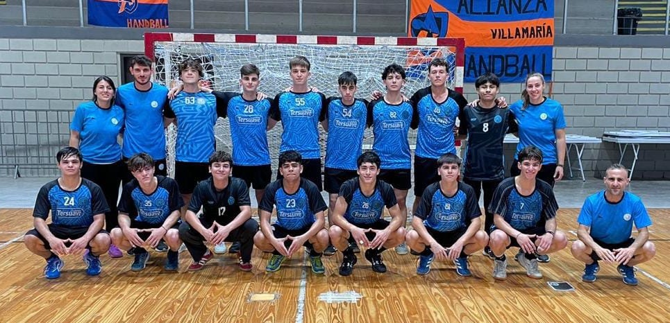 CABdeportes's tweet photo. 🤾🏽‍♂ CATEGORÍA JUVENIL MASCULINO - LIGA A MASCULINA

🏆 Campeón Apertura
🥉 Tercer Puesto Clausura
🥈 Segundo Puesto Copa Oro
🎖️ Clasificación Nacional "A" Juvenil 2025

Gran temporada y clasificación histórica. https://t.co/xG3PZ9GC88