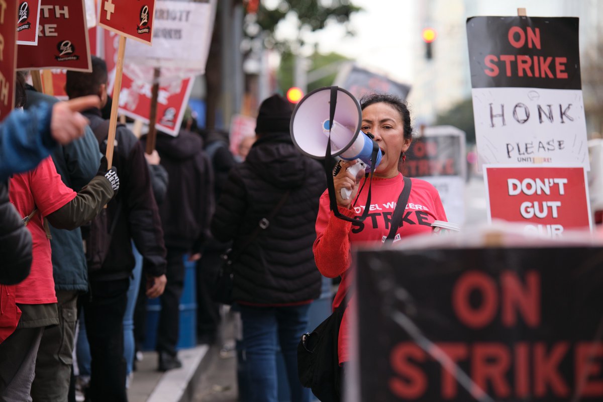 UniteHereL2's tweet photo. 12 WEEKS ON STRIKE!
Hotel bosses want to destroy our union standard, but we say no way! https://t.co/zGkESPfRWr
