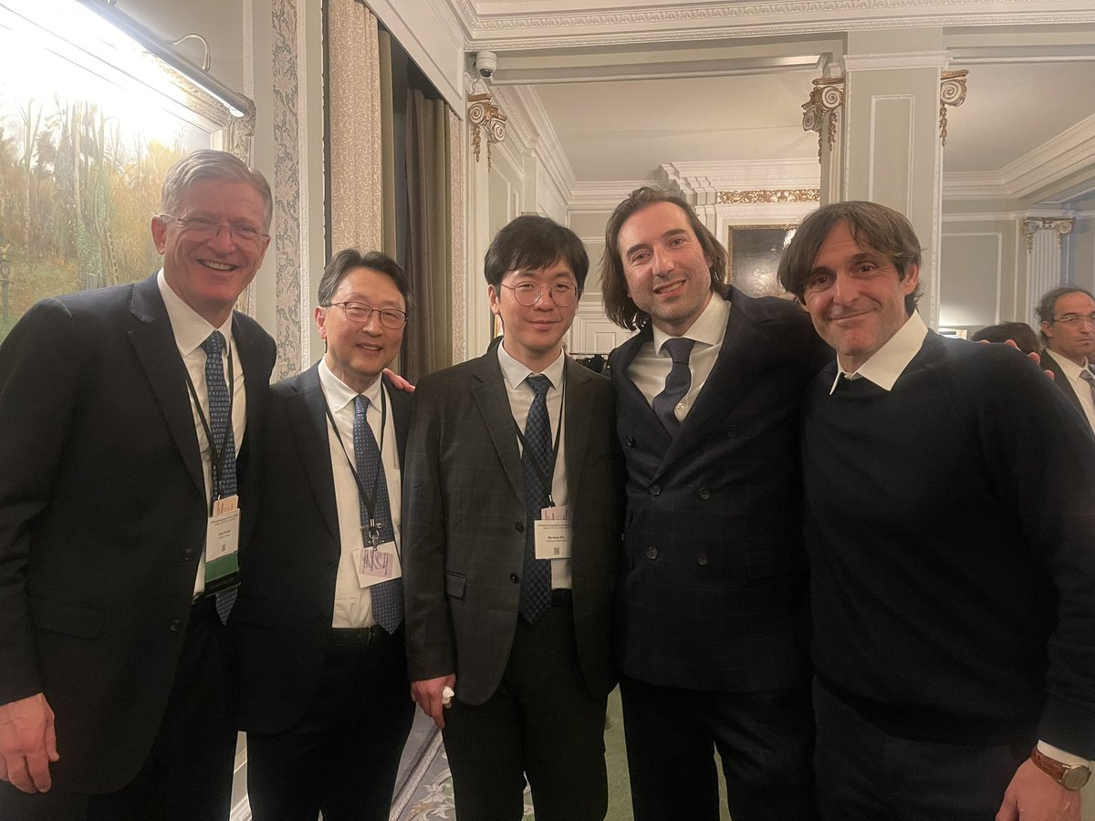 GianTorre610's tweet photo. At @iscas we are celebrating international collaboration and friendship to advance the field of #CABG from #offpump to #multiarterial to #TECAB. Time to offer to our patients a very diversify portfolio of techniques to be able to serve a growing group of sicker and frail patients.