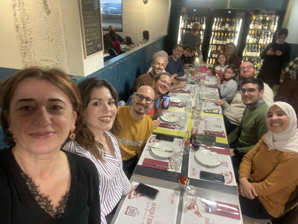 Pizza di Natale 🎄 per il lab di fitobatteriologia 🍕🎄🧡🥰