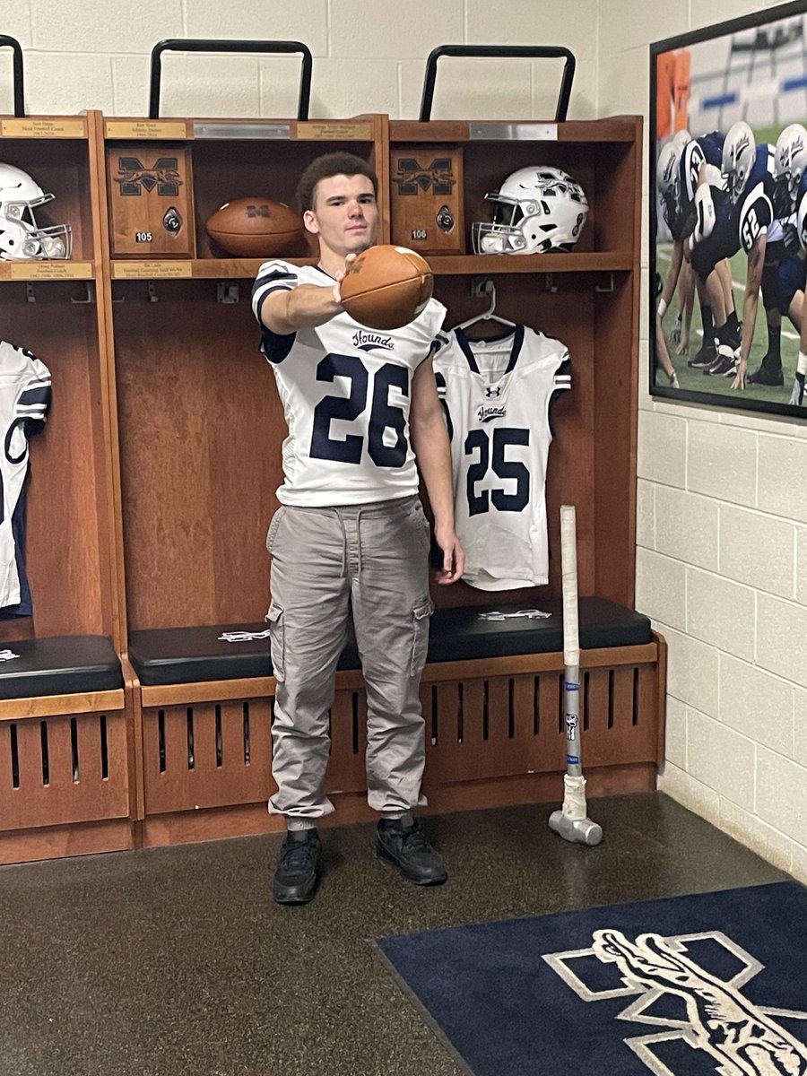 StephenxGriffin's tweet photo. Thank you to @MoravianFB for the visit today, enjoyed meeting the coaches and some of the players. @CoachDomFilippo @CoachLongMUFB @CoachYoniOffit @CoachCovine https://t.co/tkLfVYOWzo