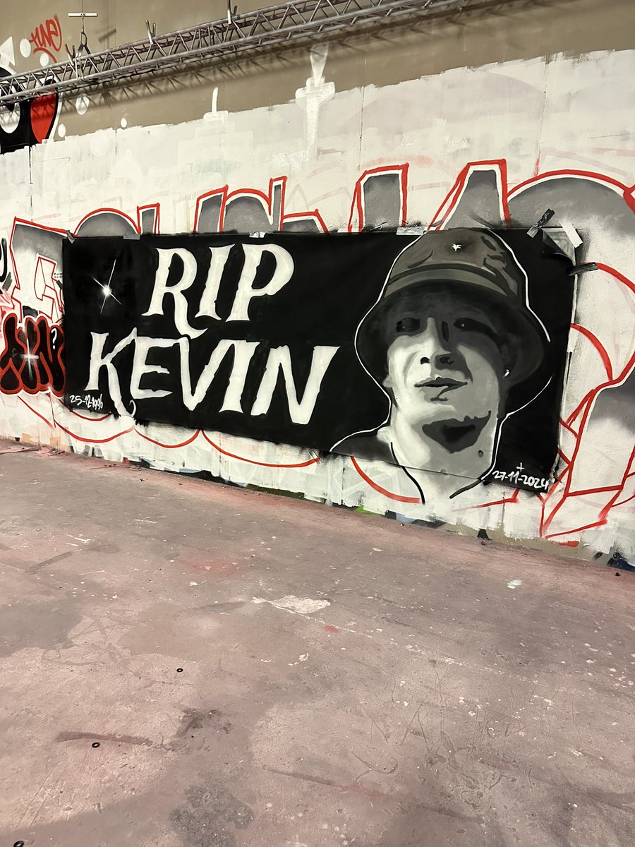 Morgen krijg jij je laatste afscheid die je verdiend in de kuip waar je zo van hield. 

We gaan er wat moois van maken! 🙏🏻