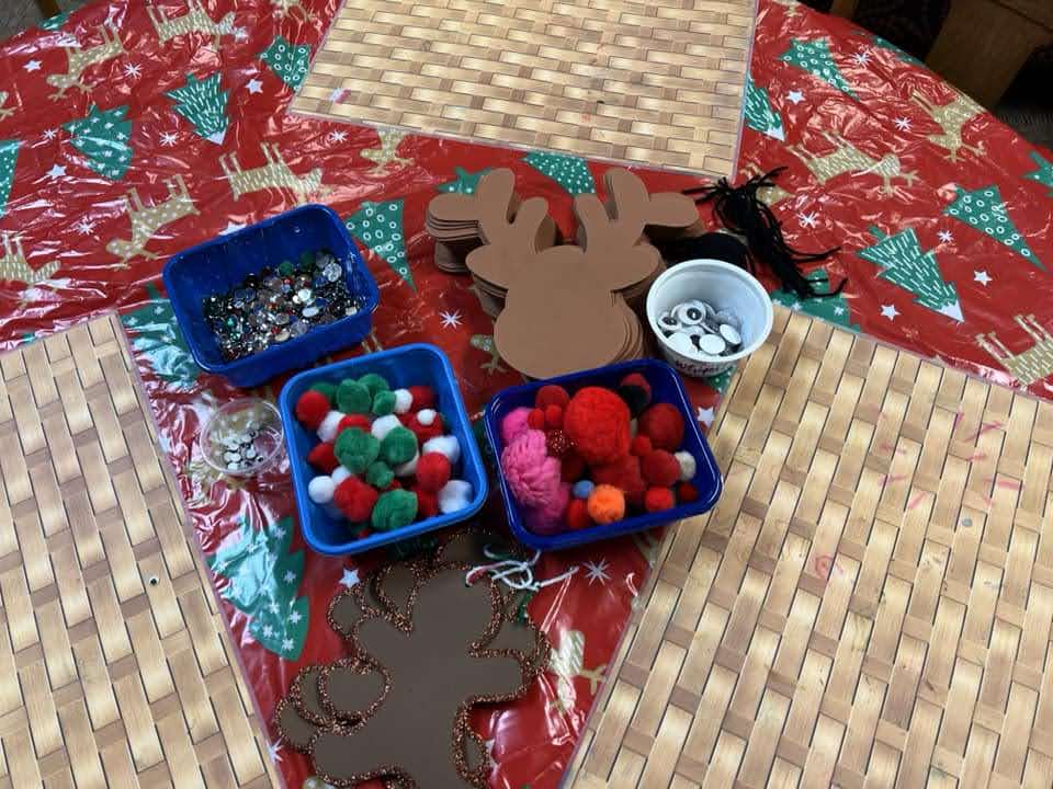 Christmas crafts in the Children's Department on Saturday. Come and go 10 am - 11:30 am