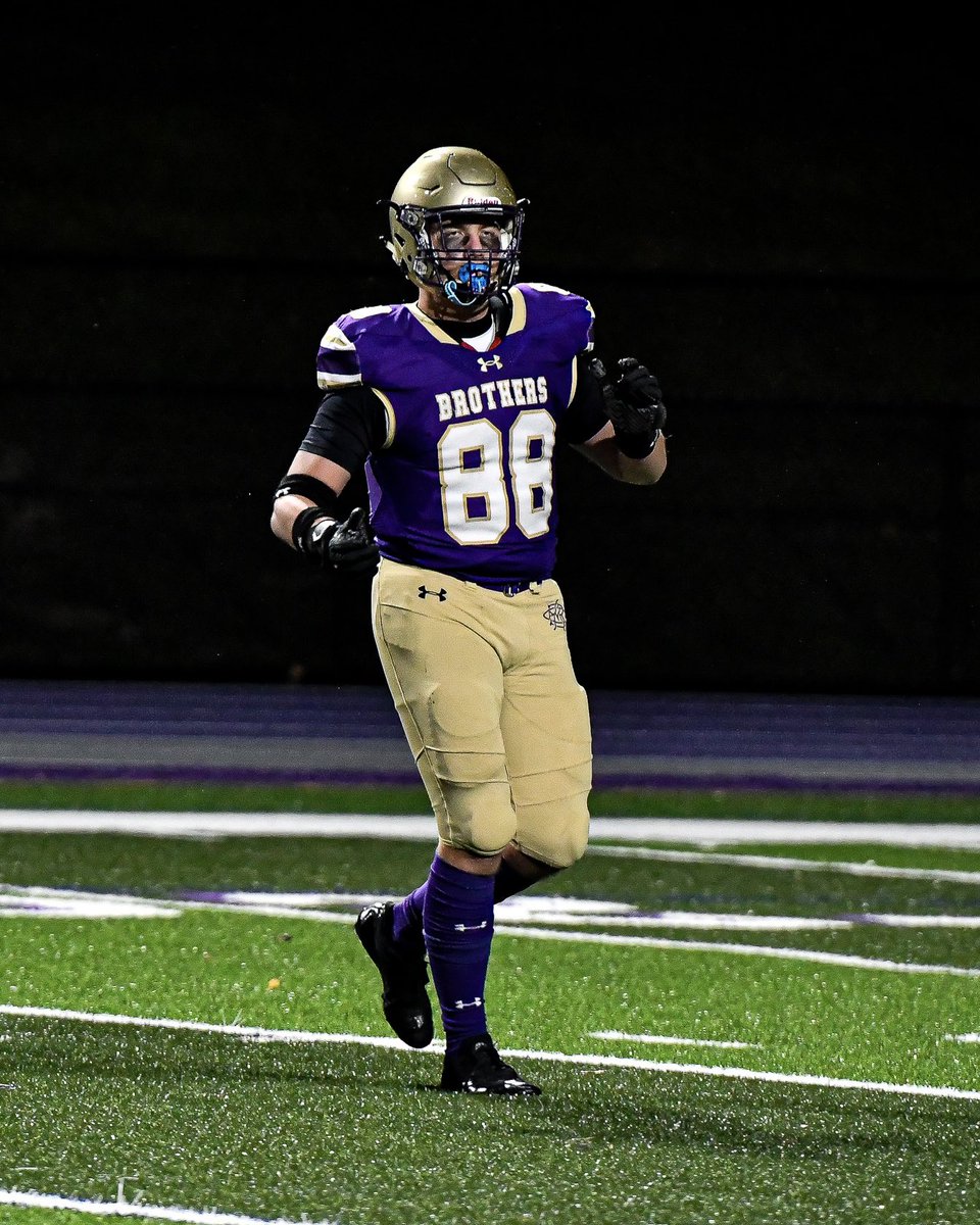 Back to back state champs!!! Couldn’t be happier to come back from injury and play a full season with my brothers. Forever grateful for every moment 💜💛
Senior film below.

hudl.com/v/2RFZx9

<a href="/brucewill15/">Bruce Williams</a> <a href="/RealCoachBruno1/">Brian Bruno</a> <a href="/CBASyrFootball/">CBA Syracuse Football</a>