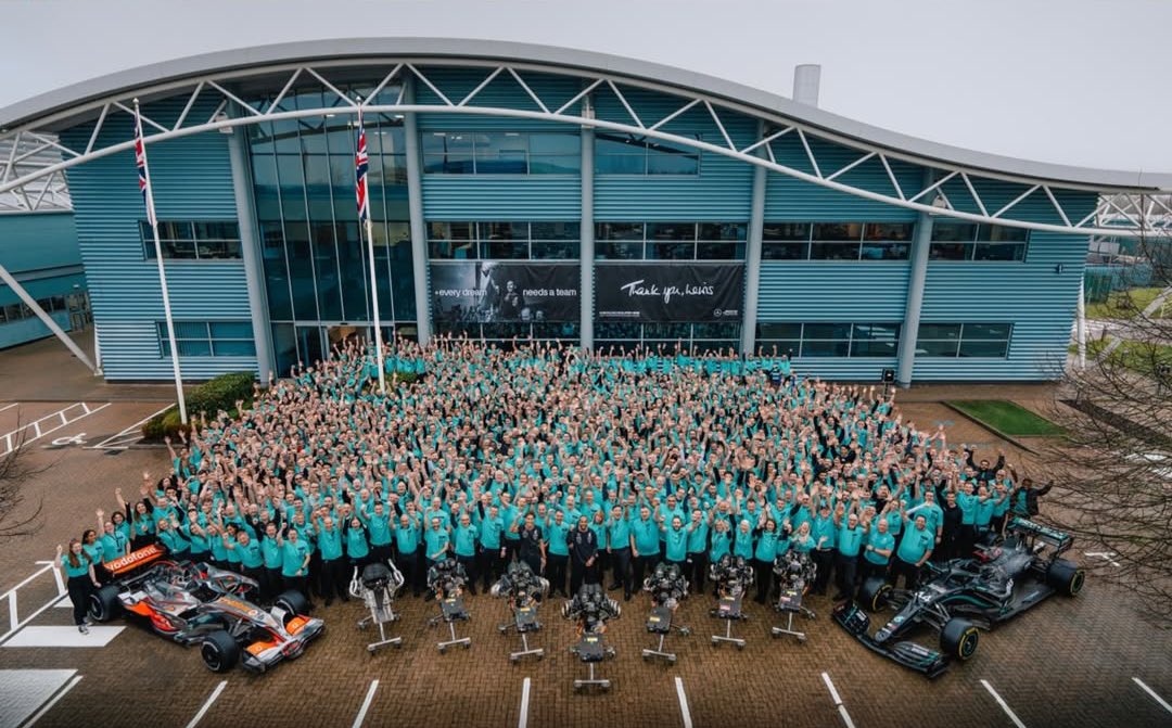 MercedesAMGF1BR's tweet photo. O primeiro e o último. História. O legado. 🙏 https://t.co/WCqIg0VJSM