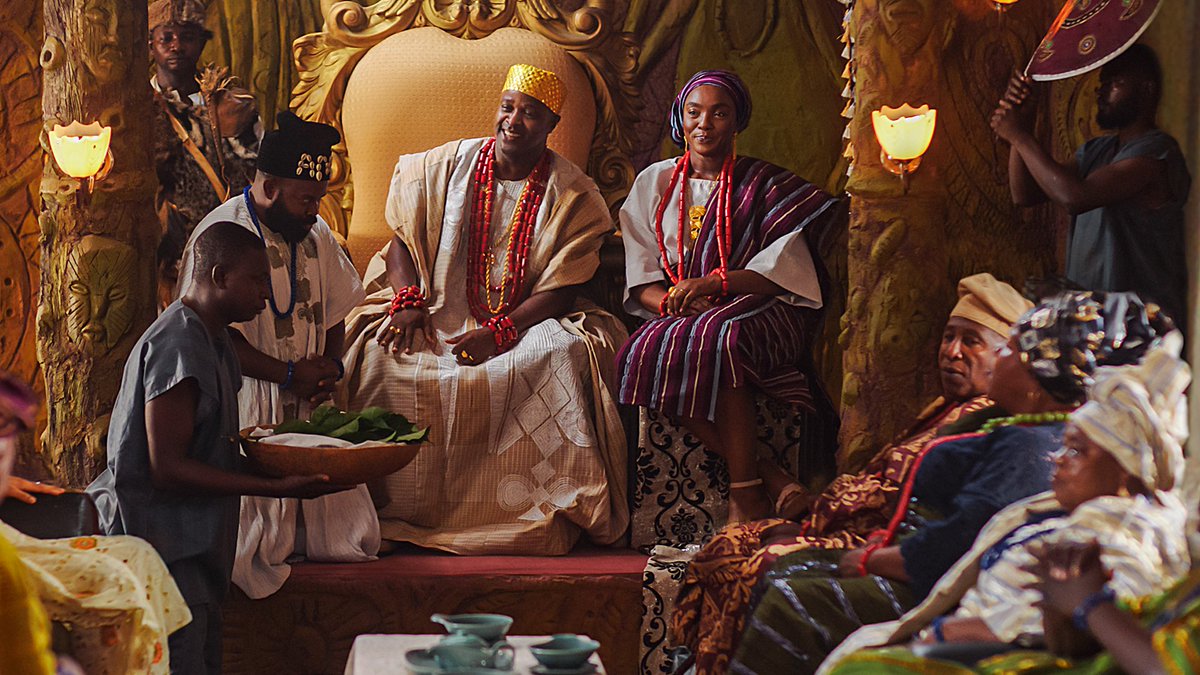 iamaeshatu's tweet photo. If na Muyiwa Ademola become king, e for just ask Esusu make e paste Aza , all these fighting no necessary 😂🤣 #SevenDoorsOnNetflix #SevenDoors https://t.co/Yu2ddsiz8J