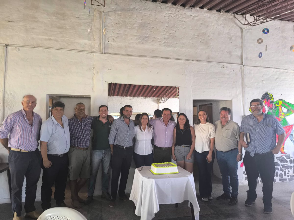 INC_Uruguay's tweet photo. Cierre de la Mesa de Desarrollo Rural en Treinta y Tres 

La actividad se realizó en La Chaqueada, organizada por la Asociación Agraria Los Ceibos, con la participación de autoridades del INC. 

¡Gran jornada de intercambio!🌾 https://t.co/u3nwz0J6mG