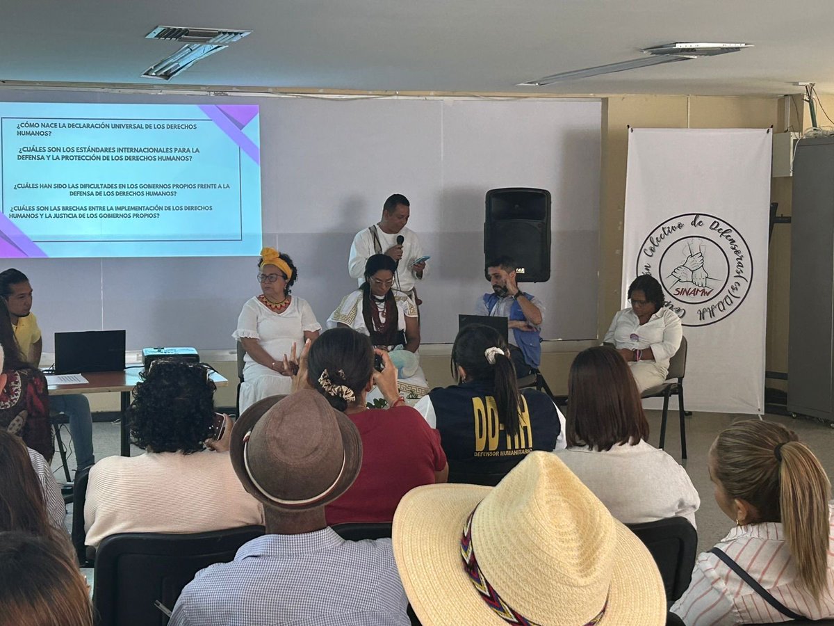 ONUHumanRights's tweet photo. 1/Participamos en conversatorio del colectivo #Sinaw #Valledupar conmemoramos el #DíaDerechosHumanos con @JEP_Colombia, @UVictimas @GobCesar líderxs y defensorxs de #DDHH #Cesar. Destacamos importancia de fortalecer acciones para garantizar la labor de personas defensoras https://t.co/fsiexD50Ed