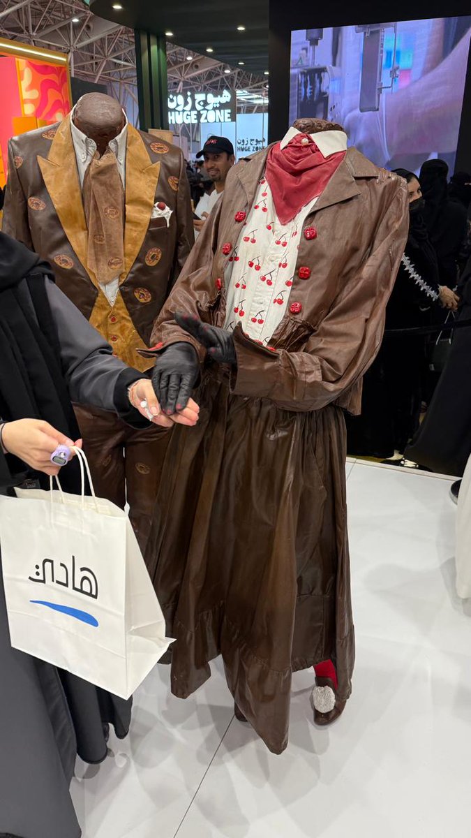 tryhadi_sa's tweet photo. بوث هادي في المعرض 🍫☕️
باقي يوم لا يفوتكم 👀

#معرض_القهوة_والشوكولاتة #هادي https://t.co/43Vnlm9Sm2