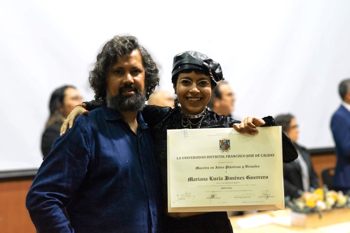 udistrital's tweet photo. #OrgulloUD || 🙌 Tenemos 103 nuevos graduados de la Facultad de Artes ASAB (@arteasab). 🎓
Durante esta ceremonia la alegría, felicidad y orgullo de estudiantes y familiares fue el protagonista. 💫 https://t.co/OMyBdFJTvD