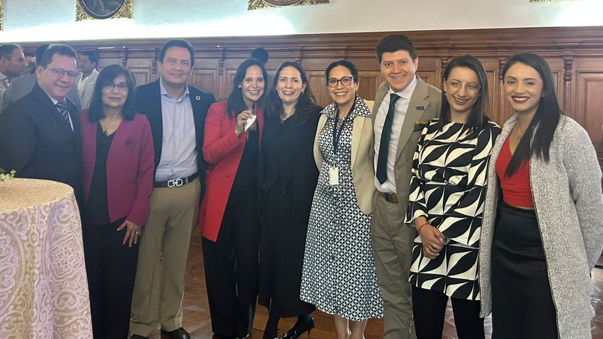 CIL_Ec's tweet photo. Felicitamos a @CONAVE_EC en su aniversario.
Estuvimos presentes en el evento conmemorativo por los 30 años de #CONAVE, celebrando su trayectoria. Su aporte al desarrollo económico, la seguridad alimentaria y la generación de más de 300 mil empleos destaca su compromiso con el Ecuador.
Auguramos más años de éxitos.