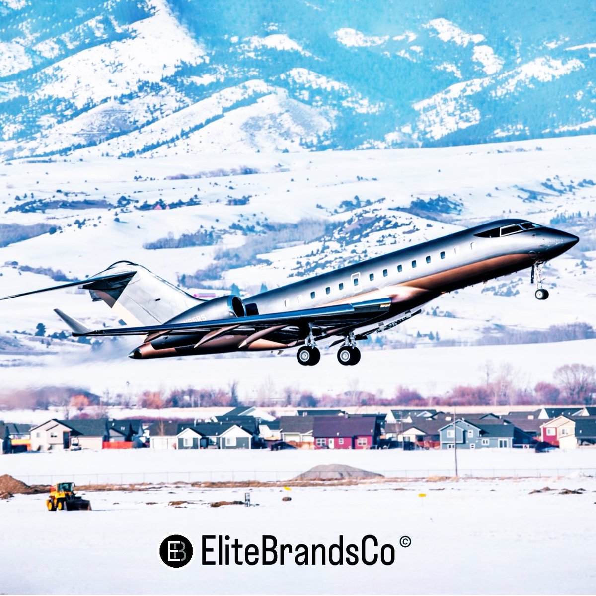 EliteBrandsCo's tweet photo. Plan Your Ultimate Winter Getaway with #EliteBrandsCo 👀 

#PrivateJet #SkiVacation #WinterGetaway #HolidaySkiing #SnowSeason #HolidaySeason #HolidayTravel #TravelDestinations #EliteExperience #EliteBrands 

Discover our top skiing destinations in the United States for an unforgettable holiday season:

• Aspen, CO 
• Breckenridge, CO
• Winter Park, CO
• Copper Mountain, CO
• Steamboat, CO
• Park City, UT
• Snowbird, UT
• Big Sky, MT
• Mammoth Mountain, CA
• Lake Tahoe, CA/NV
• Jackson Hole, WY 

Private Jet. Resort Accommodations. Lift Tickets. Ground Transportation. VIP Access. Concierge Service.

Secure your booking for an all-inclusive skiing adventure. 

Inquire in confidence:

📲 @EliteBrandsCo

🔗 https://t.co/q3ua8mMJKs 

📍The Globe is our Marketplace