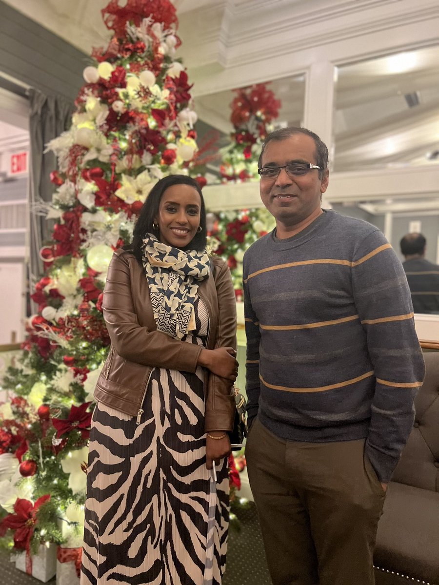 Holiday party! ❄️ We spy a pulmonary crasher 😉