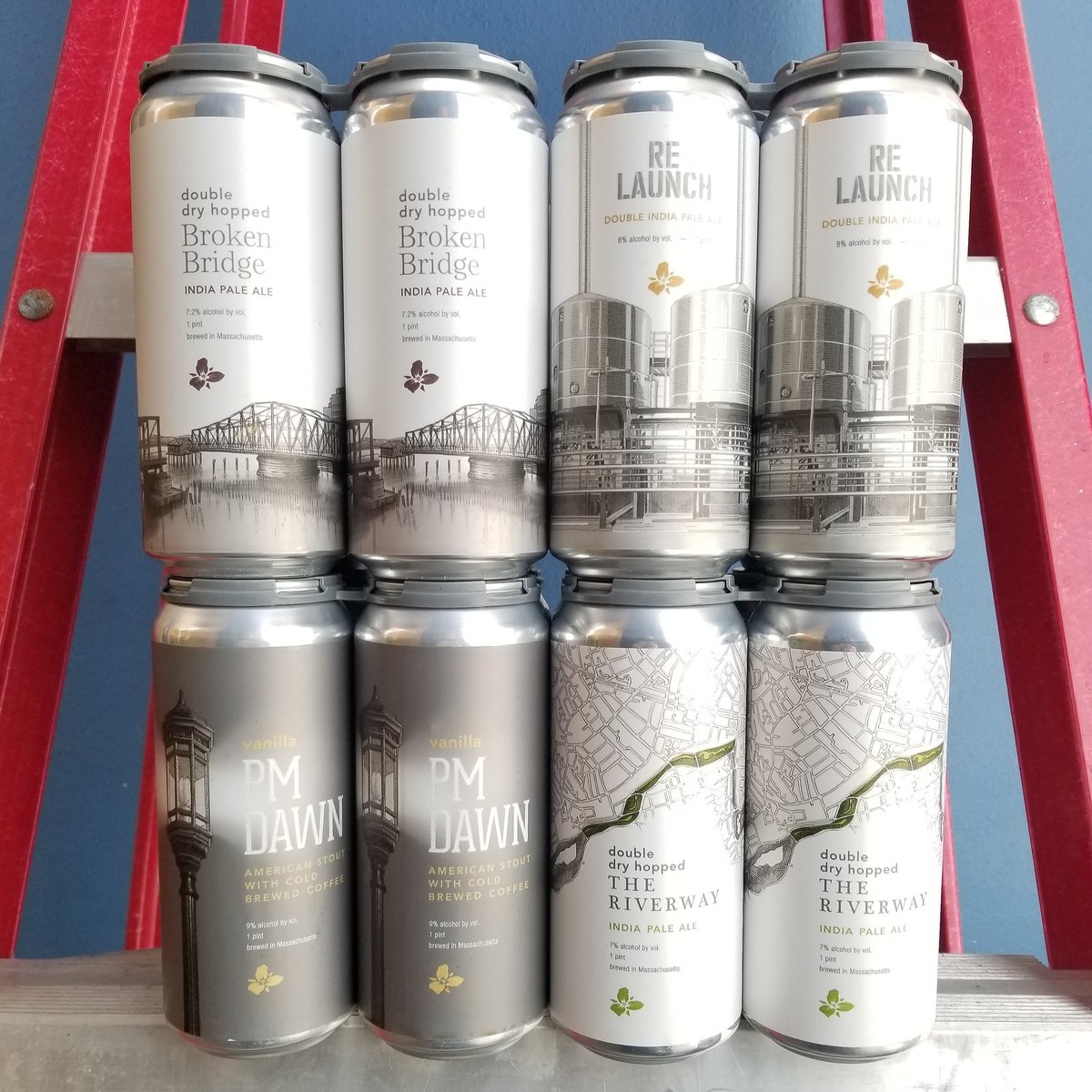 CityViewLiquor's tweet photo. Speaking of HOPPY-👀
FOUR fresh ones from 
@trilliumbrewing!!!
#FreshDrop #NewBeerArrivals #TimeForAColdOne #BeerOClock #CrazyRadBeer #HopFueledPartyMachine #CallingAllHopheads #StartYourWeekend #Trillium https://t.co/6fgMVop62p