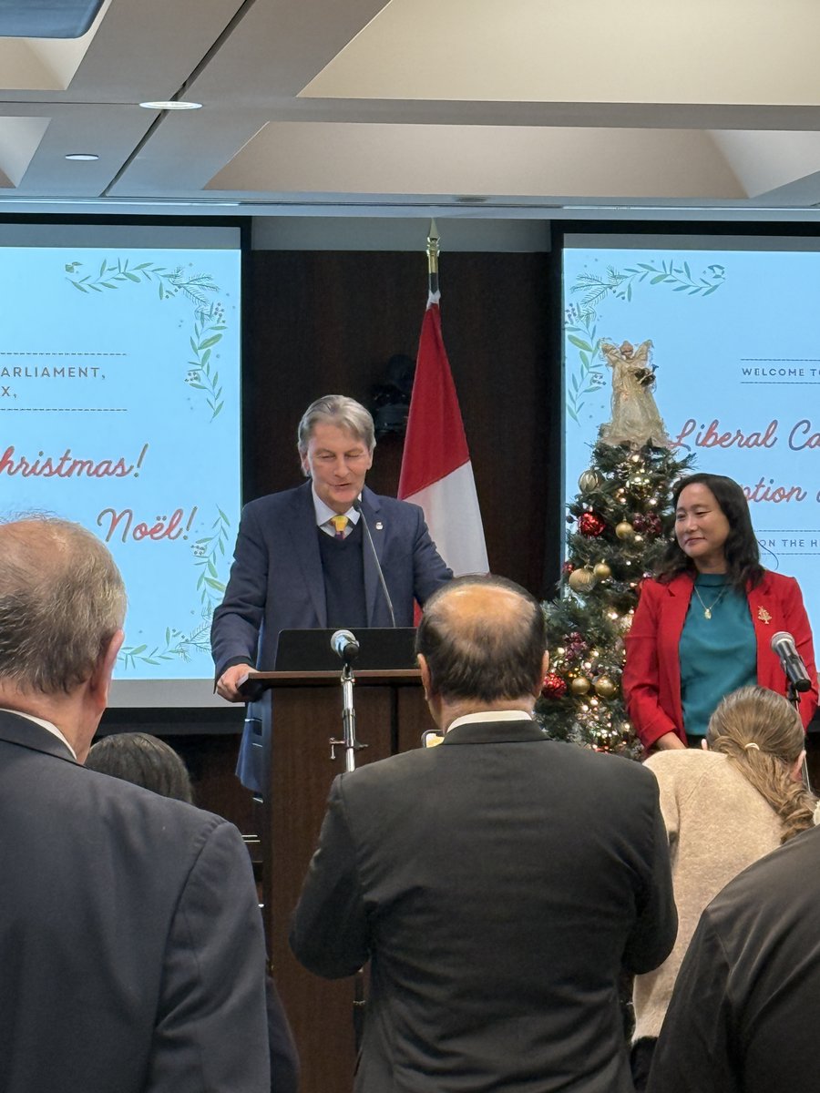 Salvationist's tweet photo. "It was a wonderful celebration that left participants with a greater sense of the Christmas gospel message of hope, peace, joy and love for all Canadians," says Major Rick Zelinsky, director of public affairs. https://t.co/xRKTLdpwIt