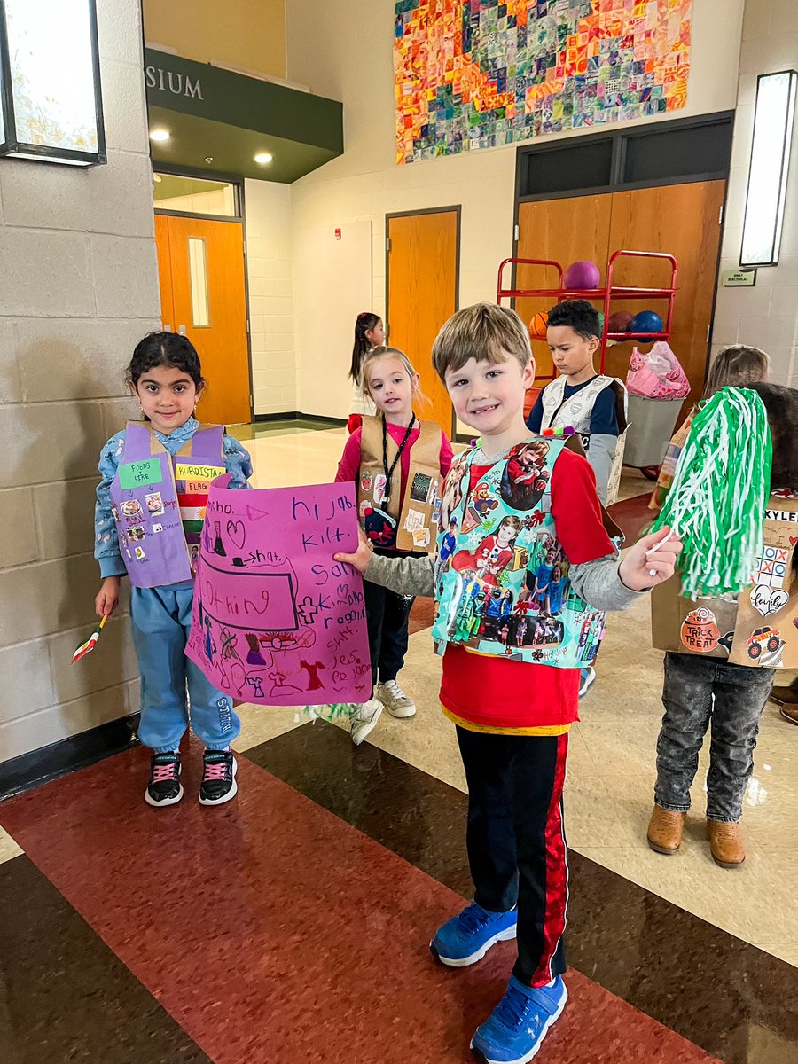 mrskendradavis's tweet photo. We had so much fun sharing all that we’ve learned about culture during our parade today! @bp_mustangs #projectbasedlearning #culminatingevent #culture https://t.co/sCjGX0vKVT