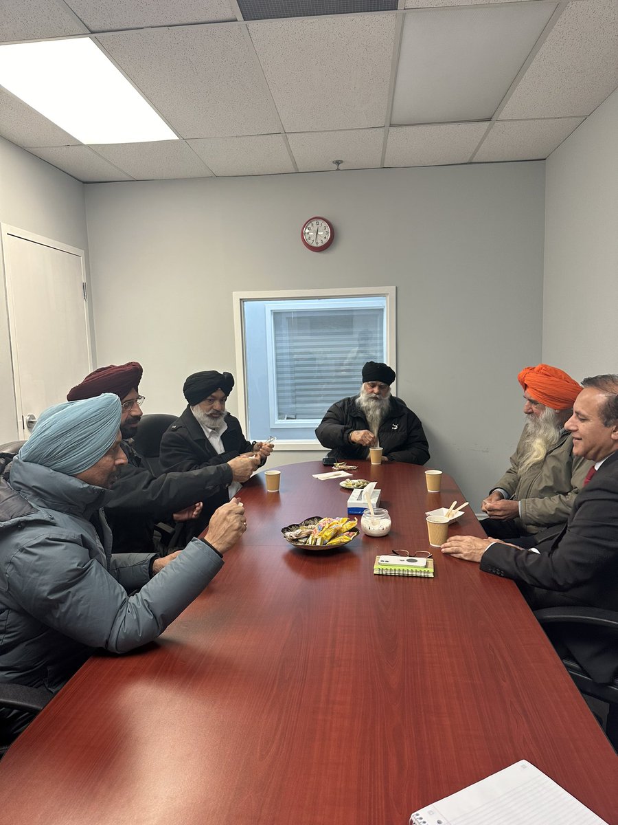 shafqatalimp's tweet image. Had a great time connecting with the seniors in our community today. It’s always inspiring to hear their stories and concerns.

Together, we’ll continue building a stronger, more inclusive community for all! 

#Canada #Seniors #AddressingIssues #Community #AffordableCare