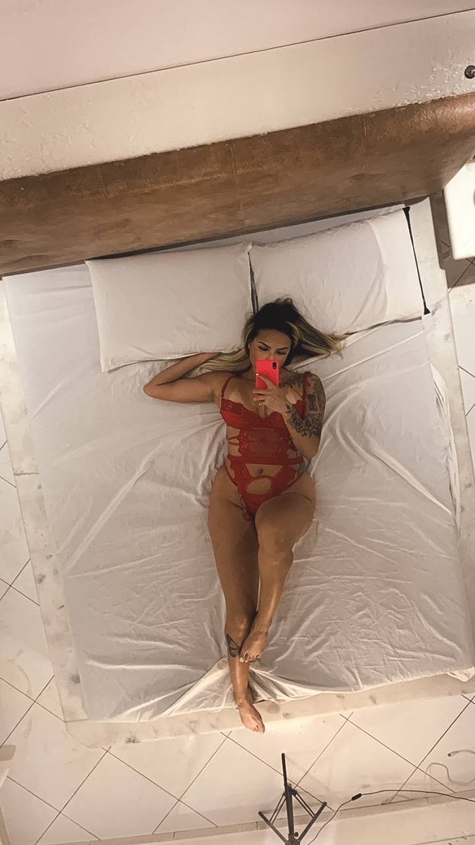 Suppibr's tweet photo. Quer ver tudo que eu fiz nessa cama? Estou te esperando nas minhas plataformas 👇🏻 https://t.co/4JsqYs0hVq