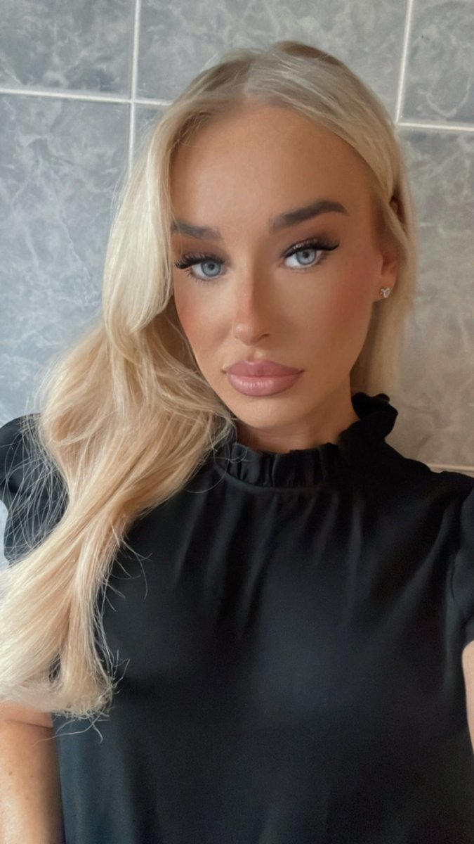 lydia_pocket_'s tweet photo. Good Morning Findom 

Who am I making my bitch today😈?

Findom cashcow whalesub humanatm bratty domme femdom cashmeet foot cashslave brat https://t.co/yxsIneBljI