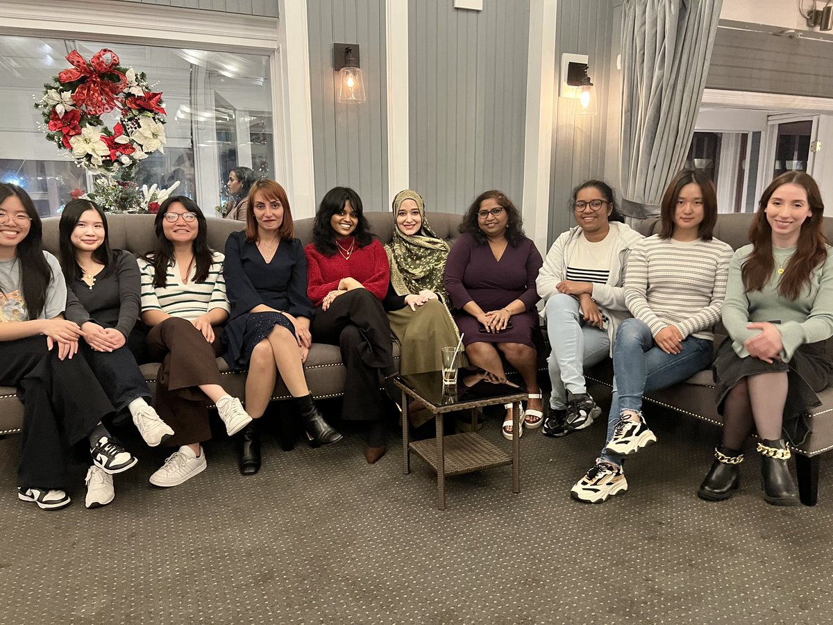 SBNephrology's tweet photo. Happy holidays from our fabulous lab peeps @SBNephrology ! ❄️ https://t.co/5TrkEXKQB4