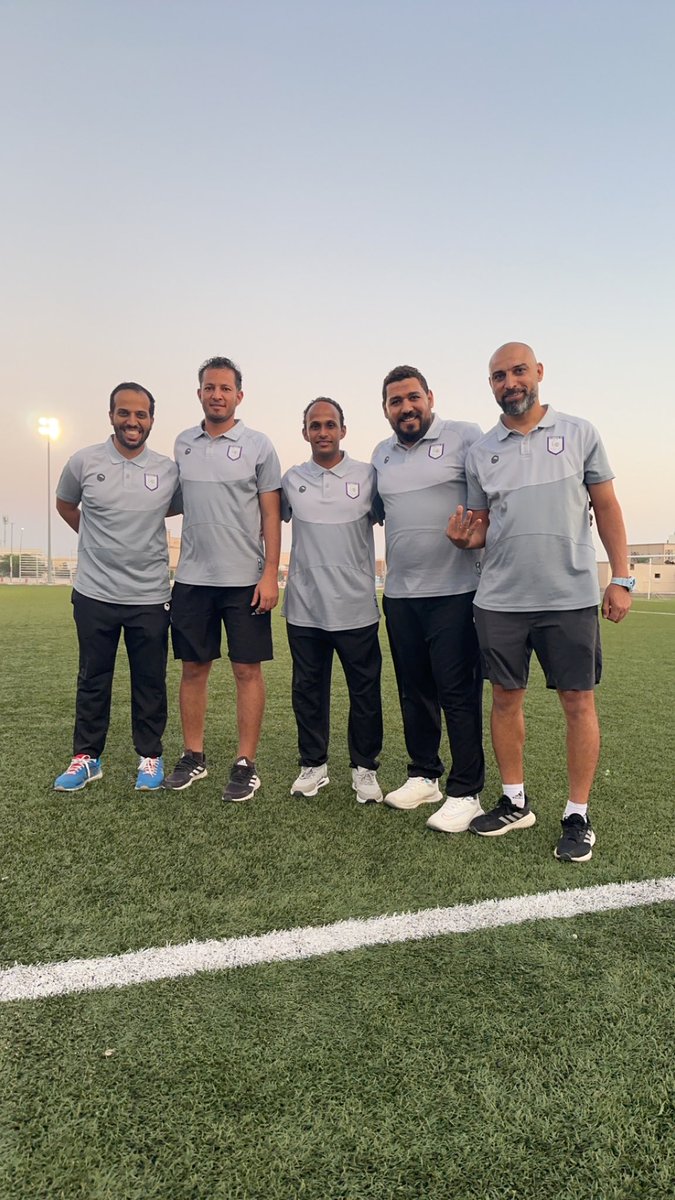 الحمدلله دائما وابدا نادي النخل في الصدارة بفارق الاهداف بعد انتهاء الجولة الثامنة شكرا للادارة والجهاز الفني واللاعبين باذن الله نواصل بالصدارة 🥇❤️