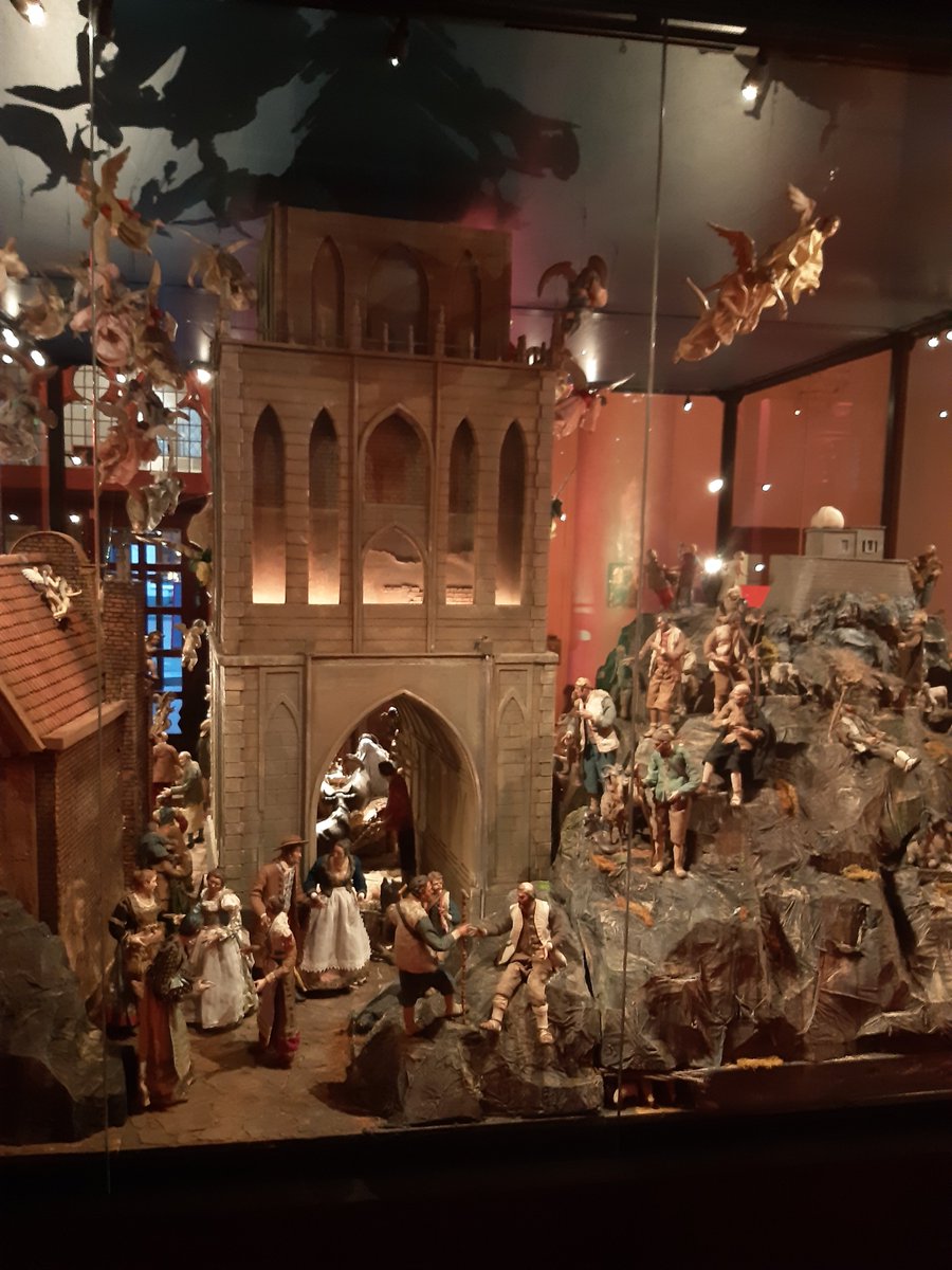 njongerius1's tweet photo. Vandaag gids bij de #Napolitaansekerststal in de Catharinakathedraal naast het Catharijneconvent in Utrecht. Overweldigende schoonheid. Dagelijks te bezoeken. #Mishetniet https://t.co/1LLu3FPqwC