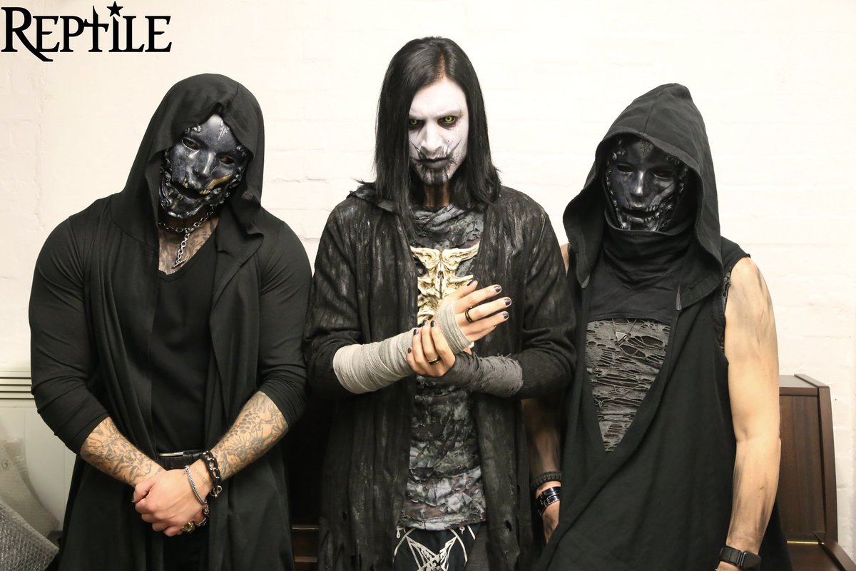 IvanKing777's tweet photo. London! It’s been a hell of a night! 🔥🖤
Thanks to everyone at #Reptile for the hospitality and the warm welcome, we hope to come back soon!

#ivanking #industrial #industrialmetal #goth #gothic #gothicstyle #horrormakeup #gothmodel #gothmen #london #backstage #liveshow https://t.co/fddMWteLXS