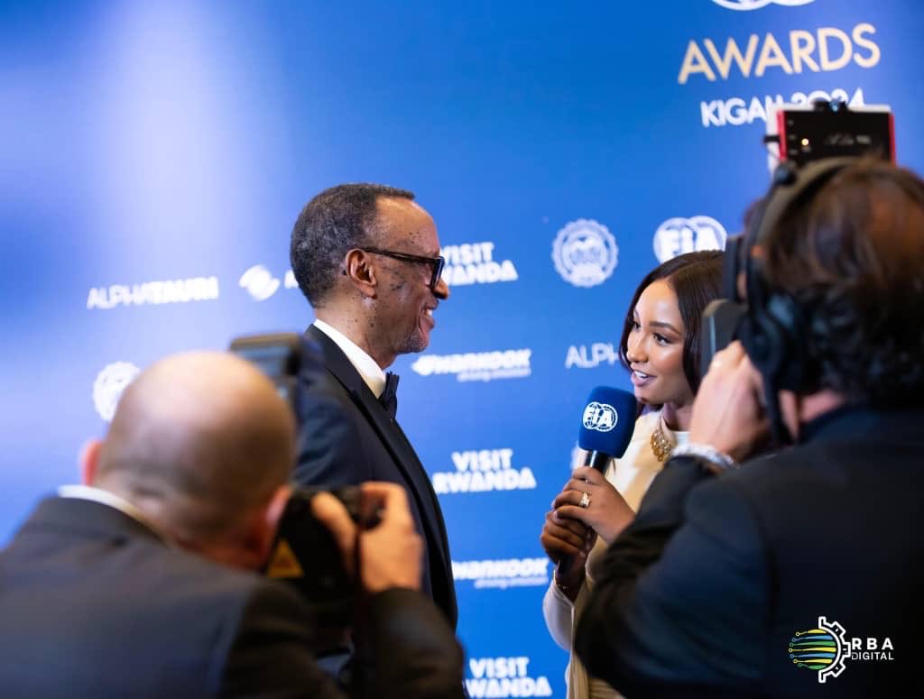 IamHarmony's tweet photo. Is Rwanda too ambitious? Punching above its weight? In response to those who argue that the country is too small to host a Formula 1 Grand Prix, president Kagame said: "We are not too small for anything. That’s our belief. We believe in what we can do."

#F1 #FIAAwards2024 🏎️🏁🇷🇼 https://t.co/MiQW9nfWd9